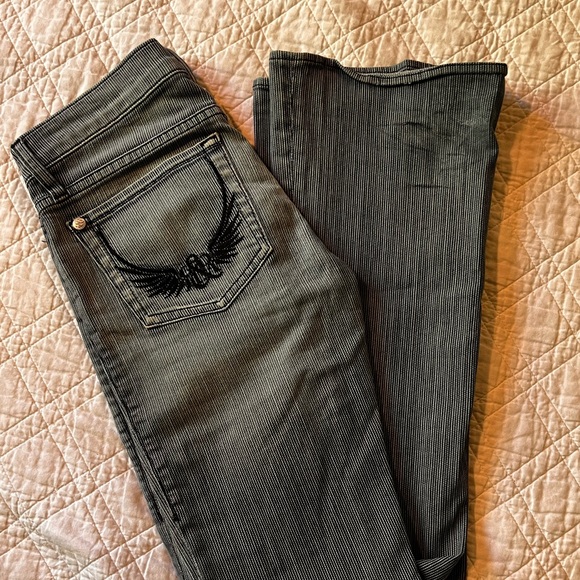 Rock & Republic sexy low rise jeans 🎸🎸🎸 - Picture 3 of 9